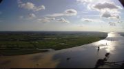 Parade nautique remontant la Loire, vue de la webcam, lors de l'événement "Débord de Loire" en 2019