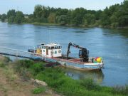 Baliseur de Loire stationné le long de la levée de la Divatte