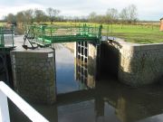 Partie de l'écluse triple des Champs-Neufs qui oriente l'eau vers les marais de Vue, Buzay et la prairie du Tenu